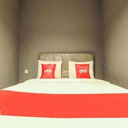 Oyo 3492 Mandala Residence 棉兰 外观 照片