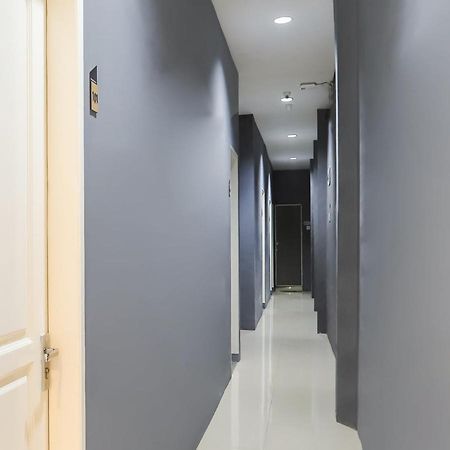 Oyo 3492 Mandala Residence 棉兰 外观 照片