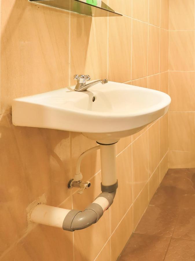 Oyo 3492 Mandala Residence 棉兰 外观 照片