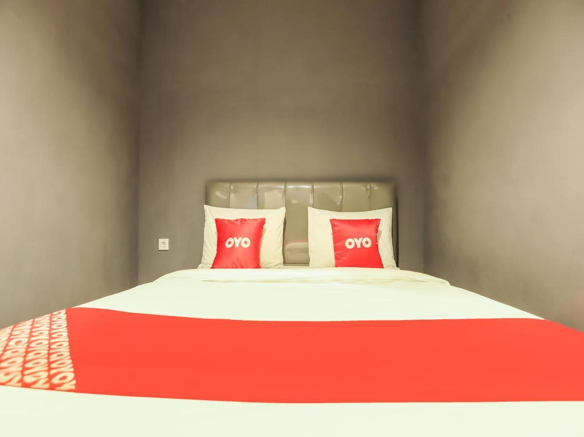 Oyo 3492 Mandala Residence 棉兰 外观 照片
