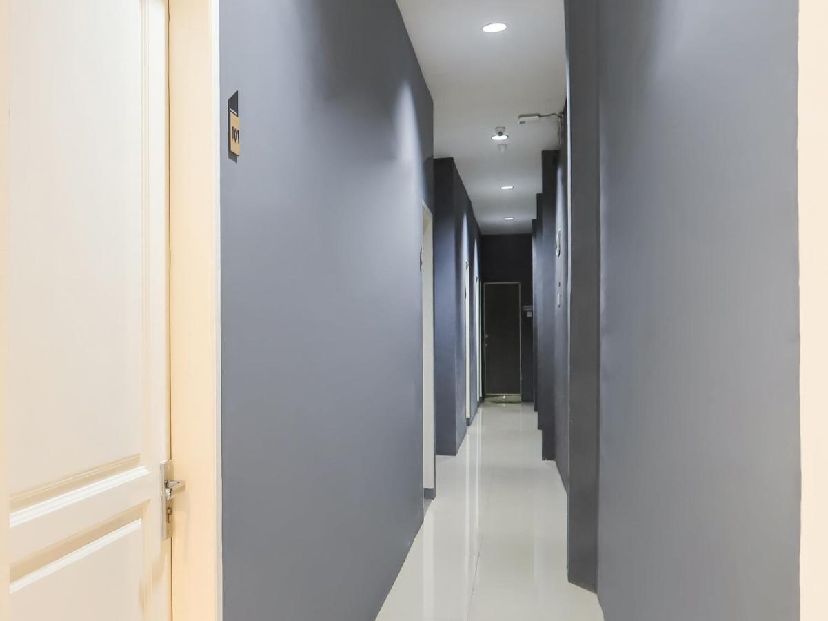 Oyo 3492 Mandala Residence 棉兰 外观 照片