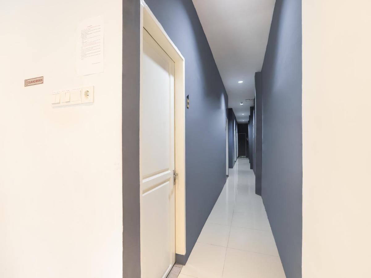 Oyo 3492 Mandala Residence 棉兰 外观 照片