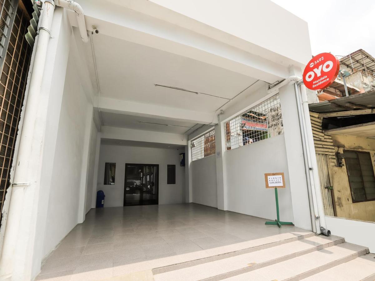 Oyo 3492 Mandala Residence 棉兰 外观 照片